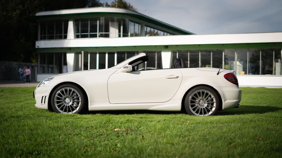 Mercedes-SLK-55-AMG-2005-L008