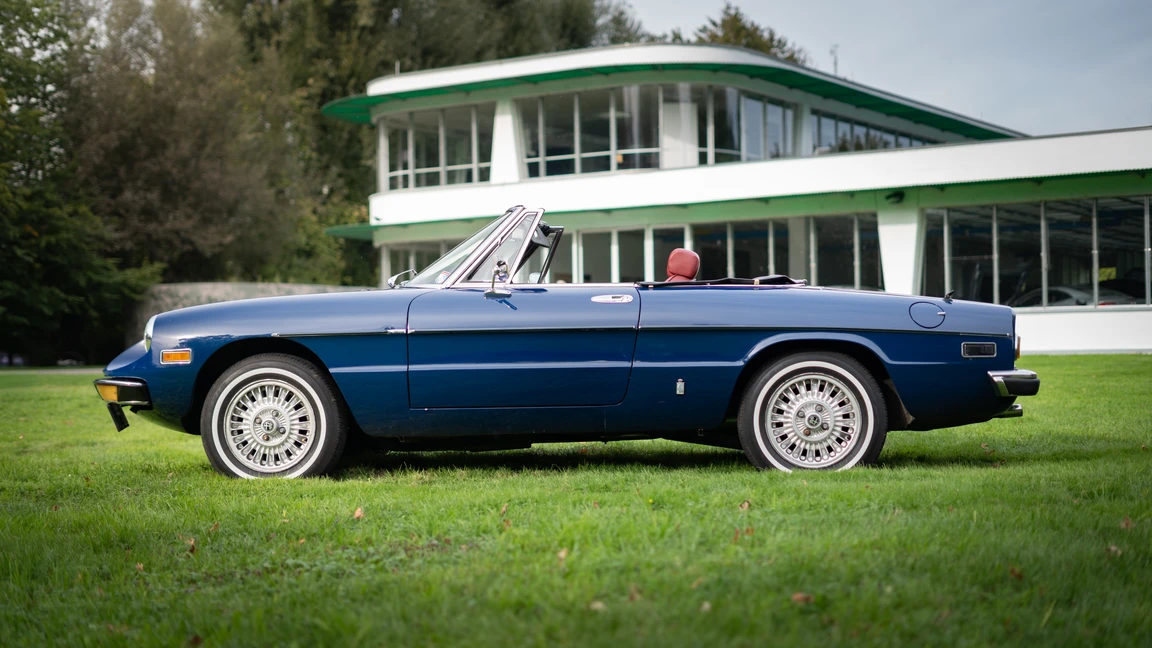 Alfa-Spider-1977-L008 Alfa-Spider-1977-L008