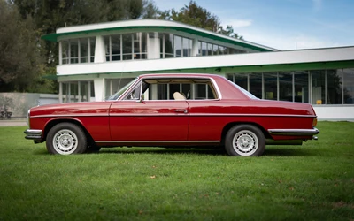 Mercedes-Coup&eacute;-1972-L008