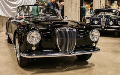 Schwarzer Oldtimer, Lancia Aurelia B24 Spider, auf der 19. Oltimer Messe St.Gallen