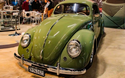 Volkswagen K&auml;fer in gr&uuml;n auf der 19. Oldtimer Messe St.Gallen