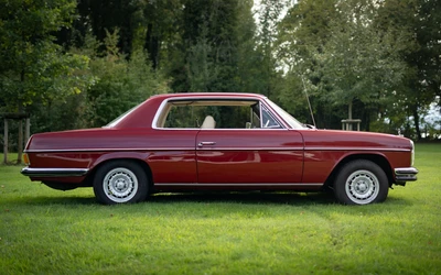 Mercedes-Coup&eacute;-1972-L004