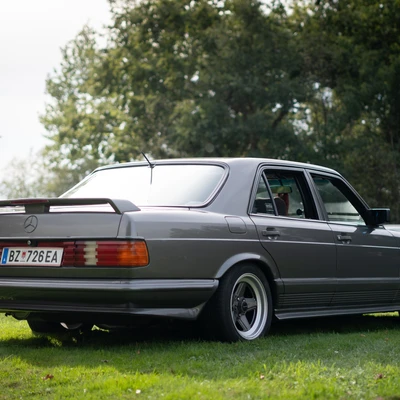 Mercedes-S-Klasse-W126-1983-L005