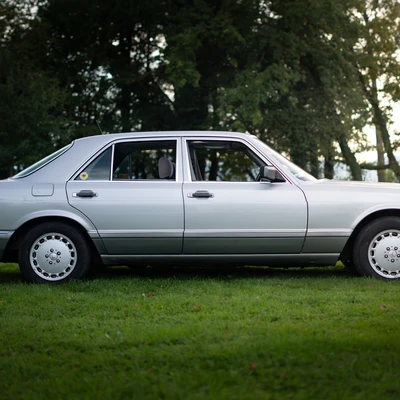 Mercedes-S-Klasse-W126-420SE-1989-L005