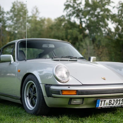Porsche-Carrera-911-G-1984-L003