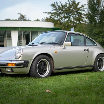 Porsche-Carrera-911-G-1984-L009