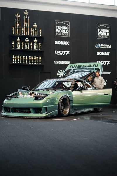 Modifizierter Nissan auf der Tuning World Bodensee 2026 in Friedrichshafen