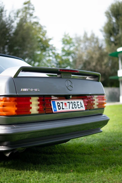 Mercedes-S-Klasse-W126-1983-L013
