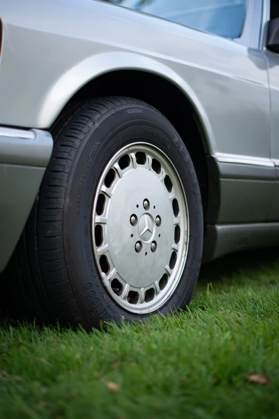 Mercedes-S-Klasse-W126-420SE-1989-L012