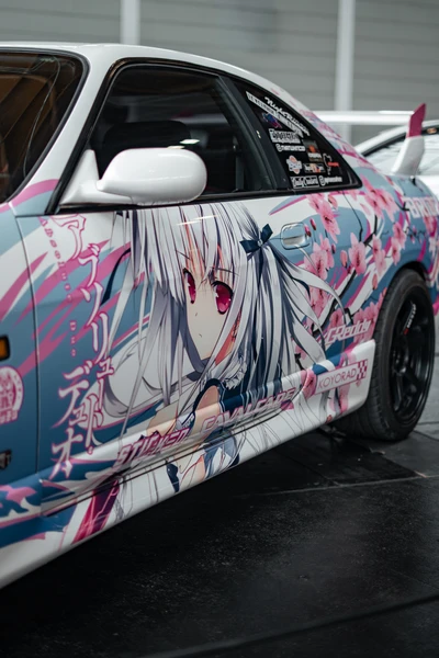 Fahrzeug mit Farbdruck und Grafik auf der Tuning World Bodensee 2026