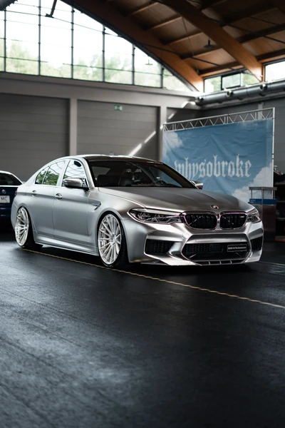 BMW M5 in silberner Lackierung auf der Tuning World Bodensee 2026
