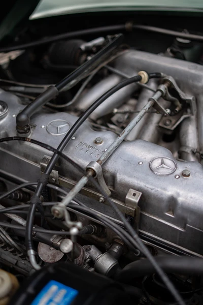 Mercedes-280-SL-1970-L019