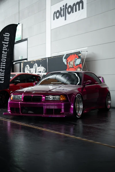 Tuning World Bodensee 2026 in Friedrichshafen Lila getunter BMW auf der Tuning World Bodensee 2026