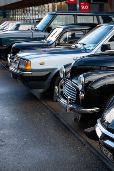 Verschiedene Oldtimer auf der 19. Oldtimer Messe St. Gallen