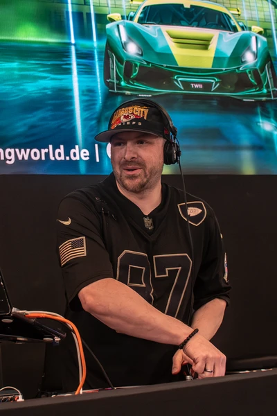 ets-dj