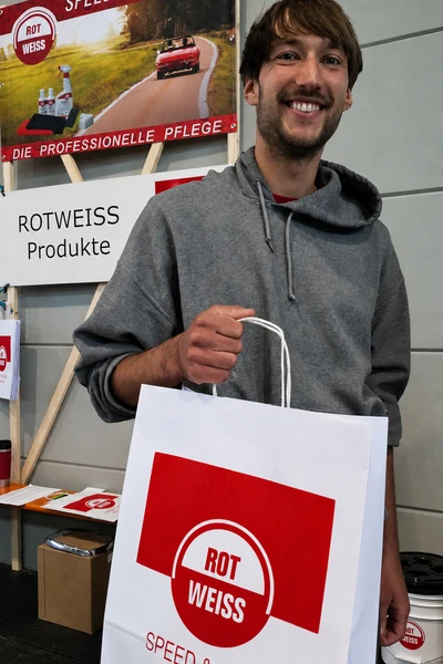 dominic-zuern-rotweiss-pflegeprodukte dominic-zuern-rotweiss-pflegeprodukte