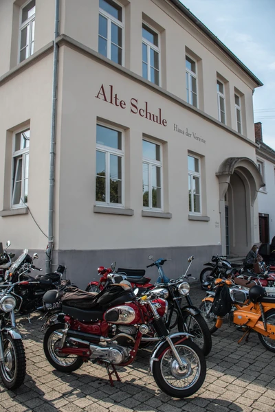 Obereisenbach-Alte-Schule Obereisenbach-Alte-Schule