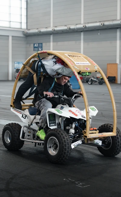 Motorradfahren auf der Motorradwelt 2026 Messe in Friedrichshafen mit einem Quad