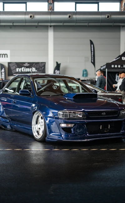 Blauer Subaru Impreza auf der Tuning World Bodensee 2026 in Friedrichshafen