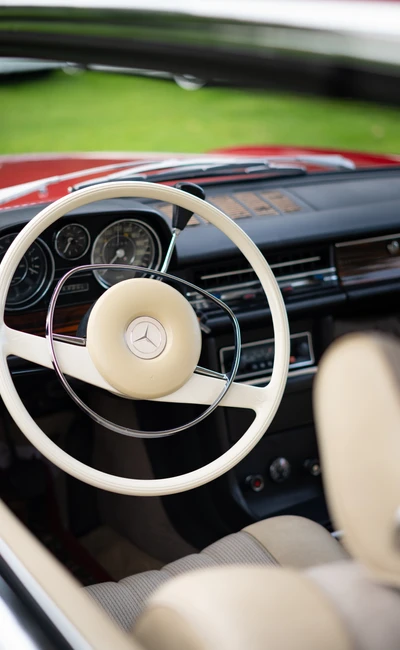 Mercedes-Coup&eacute;-1972-L010