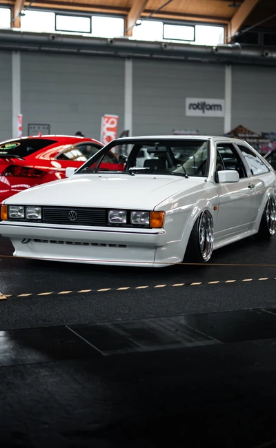 Wei&szlig;er Volkswagen auf der Tuning World Bodensee 2026 in Friedrichshafen