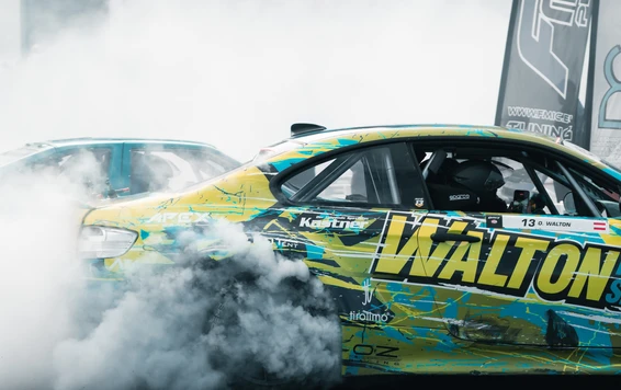 Donnermobiliar von Walton beim Drifting auf der Tuning World Bodensee 2026