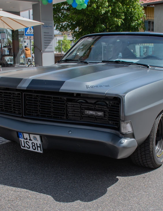 ford-schlitten