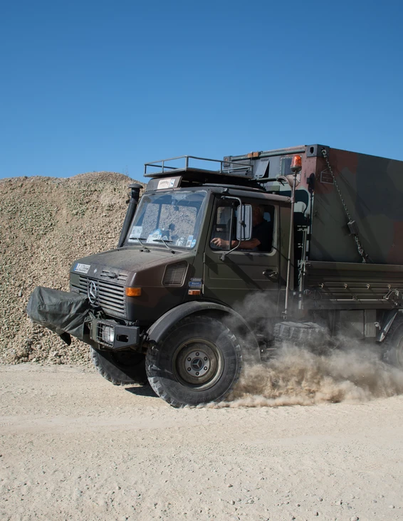 martin-unimog-kurve03 martin-unimog-kurve03
