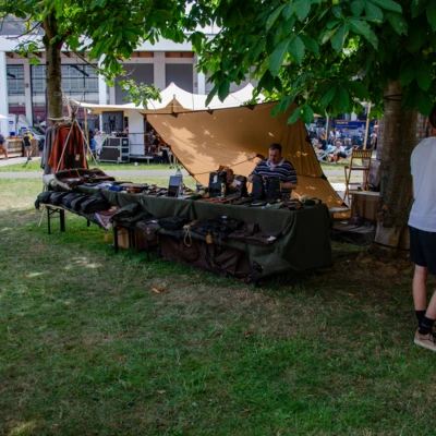 Bushcraft-Stand-2