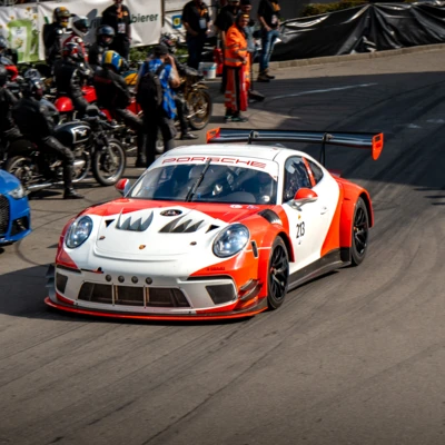 Porsche-L024