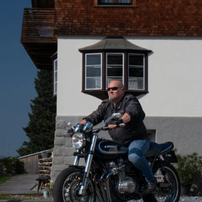 Kawasaki-Schwarz