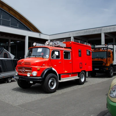 Alter-Feuerwehrwagen-Camp