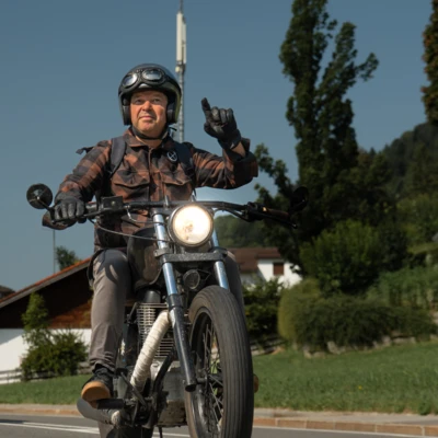 Motorrad-Gruß