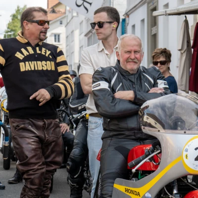 motorradfahrer-L071