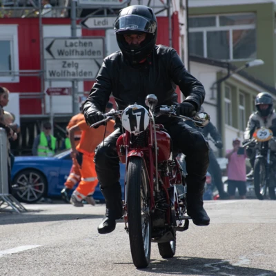 motorradfahrer-m016