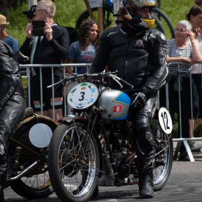 motorradfahrer-m009